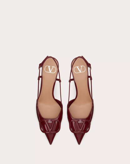 VLOGO SIGNATURE PATENT LEATHER SLINGBACK PUMP 80MM / 3.15 IN.